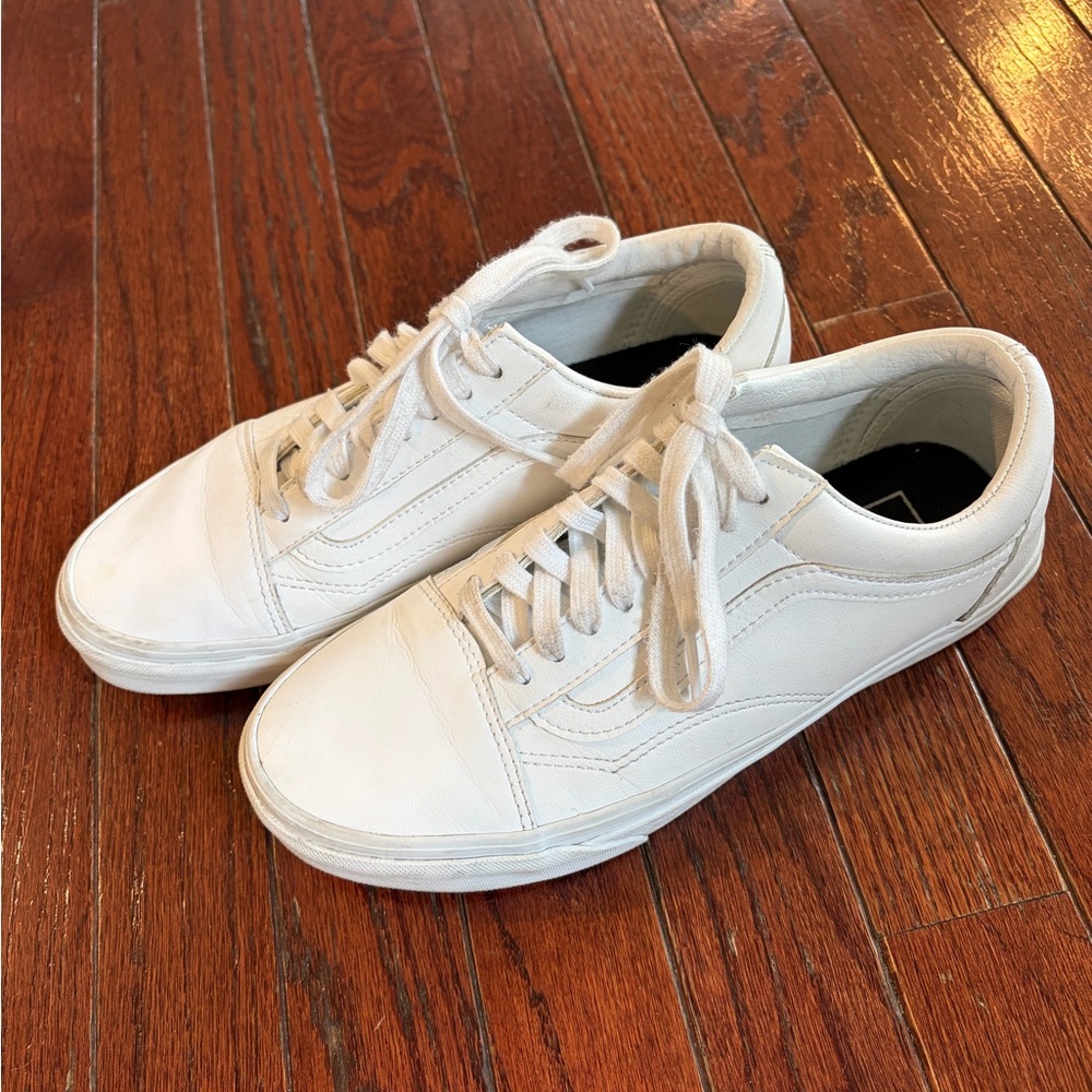 Unisex Vans White Low-Top Casual Sneakers